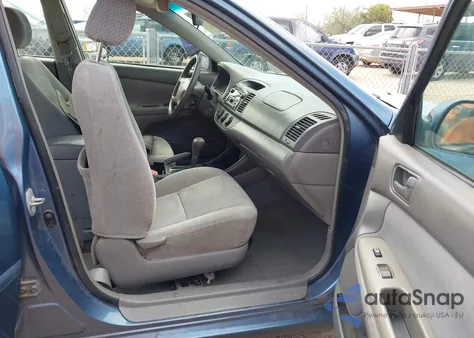 2004 Toyota Camry Le из США, поврежденный, VIN 4T1BE32K44U915115